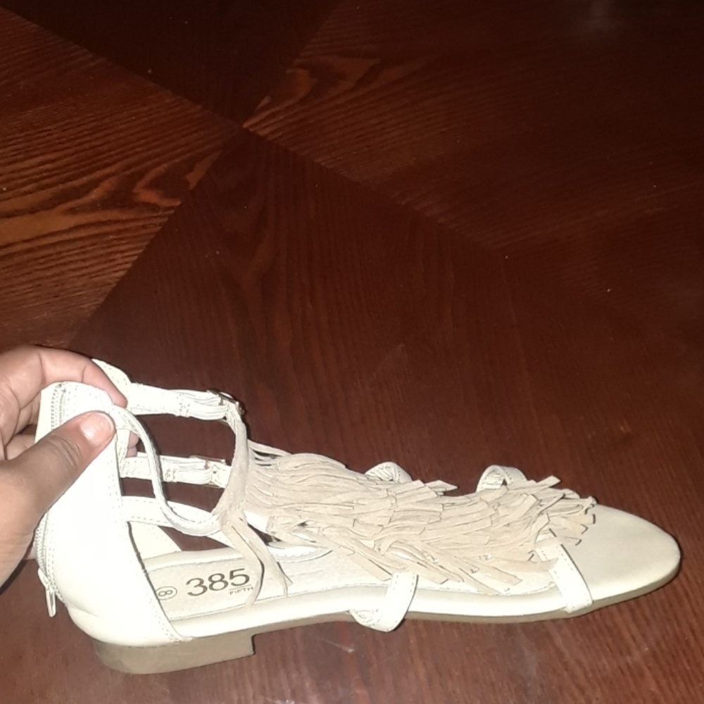 Sandals - Picture 2 of 3